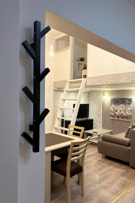 Hevesi Apartman Apartment *