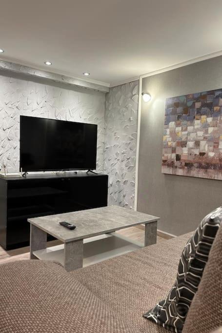 Apartment Hevesi Apartman